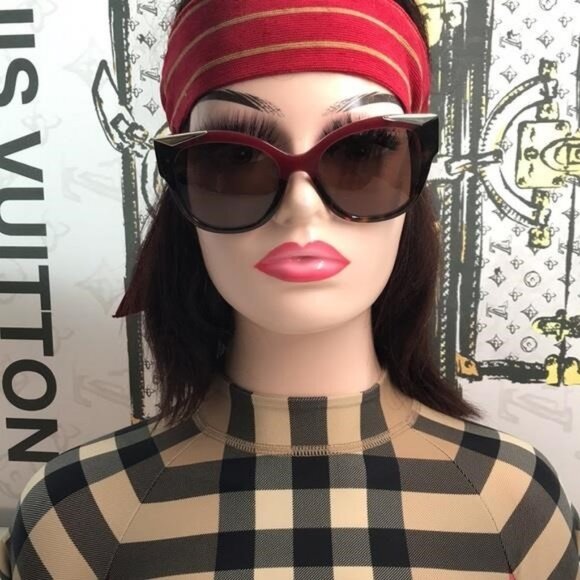 💯- Authentic New Dark Brown Cat Eye Ladies Sunglasses PR 02WSF 07C0D1 56 - Picture 7 of 13